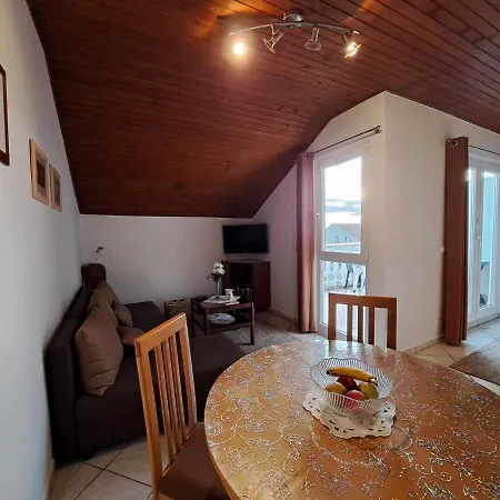 Buntic Apartamento
