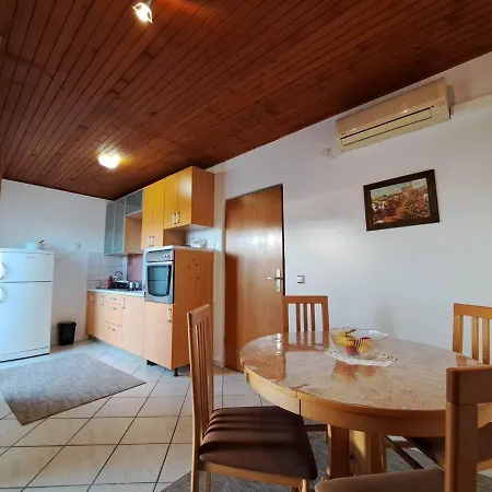 Apartamento Buntic Vodice