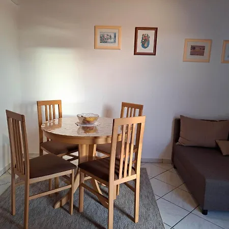 Buntic Apartamento